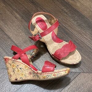B.O.C. Born Schirra Foral Cork Wedge Sandal 7 Red Leather Boho Artsy Ankle Strap